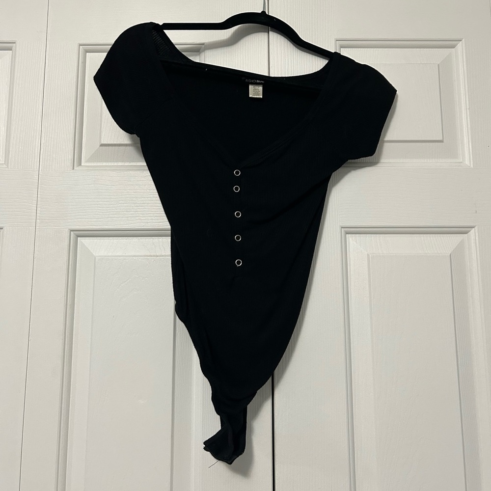 Fashion nova bodysuit size medium